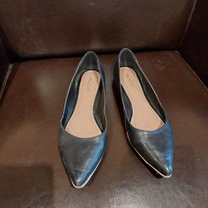 Aldo leather flat shoes size 7.5